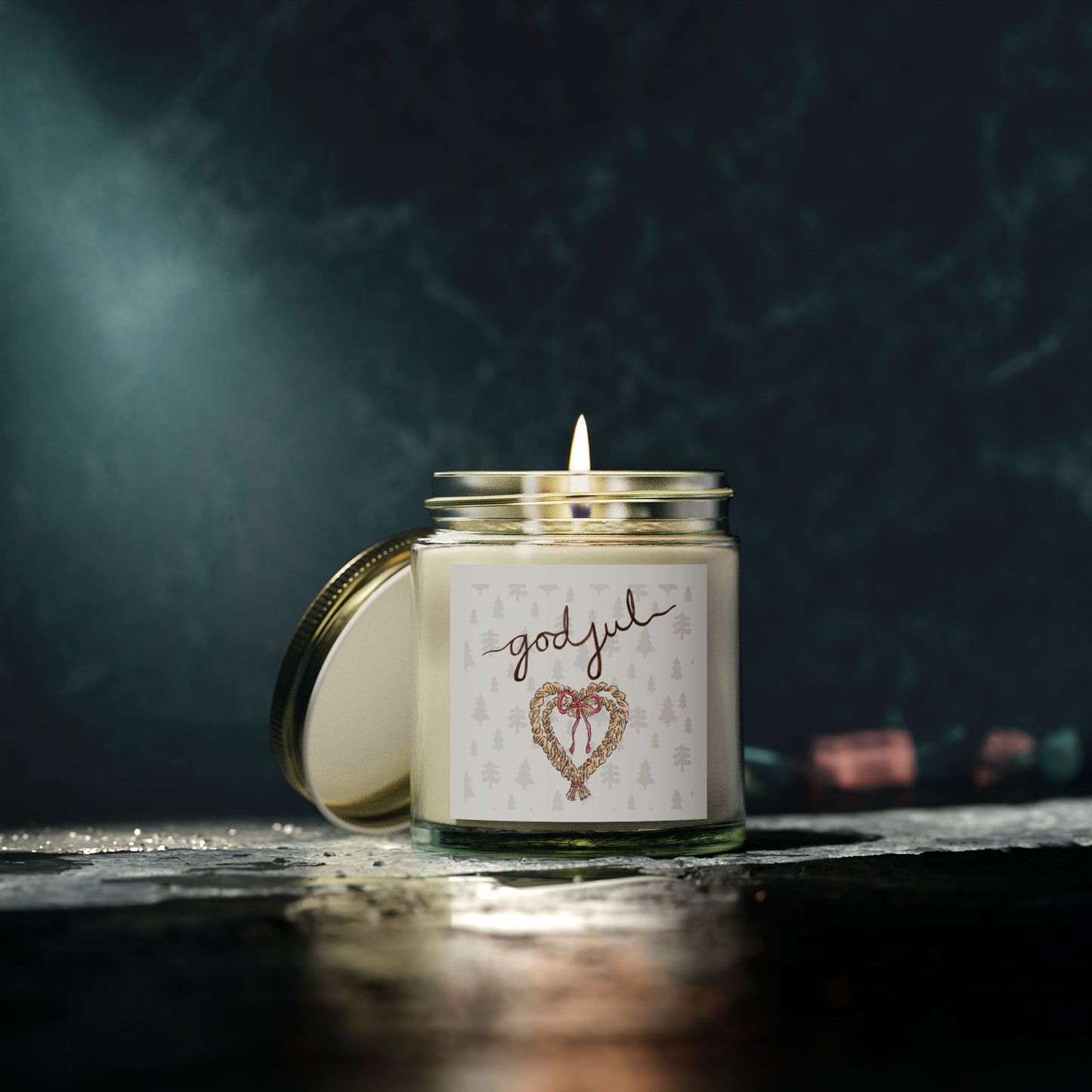 God Jul Straw Heart Scented Candle, Coconut Apricot Wax (4oz)